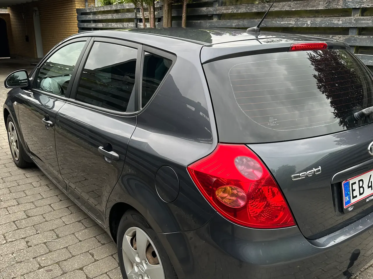 Billede 2 - Nysynet og velholdt Kia Ceed