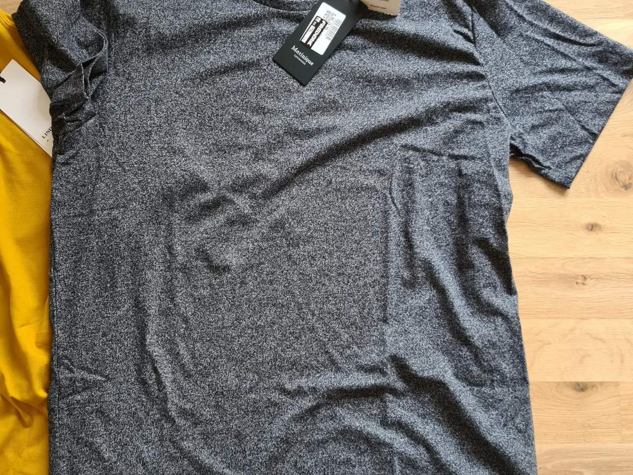 Billede 2 - NYE T-shirts Matinique og Lindbergh - str L