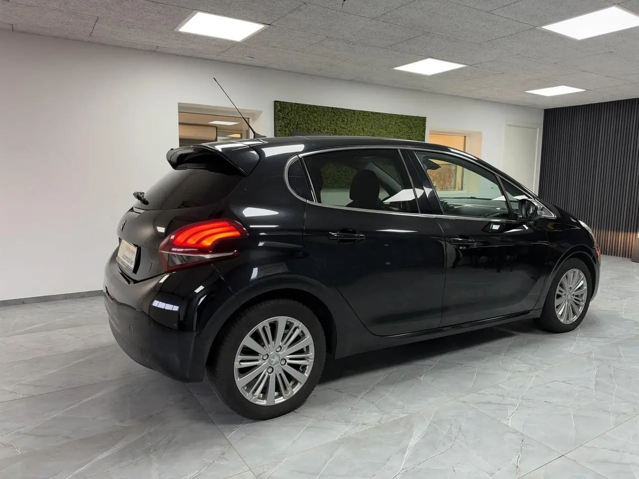 Billede 4 - Peugeot 208 1,6 BlueHDi Desire Sky 100HK 5d