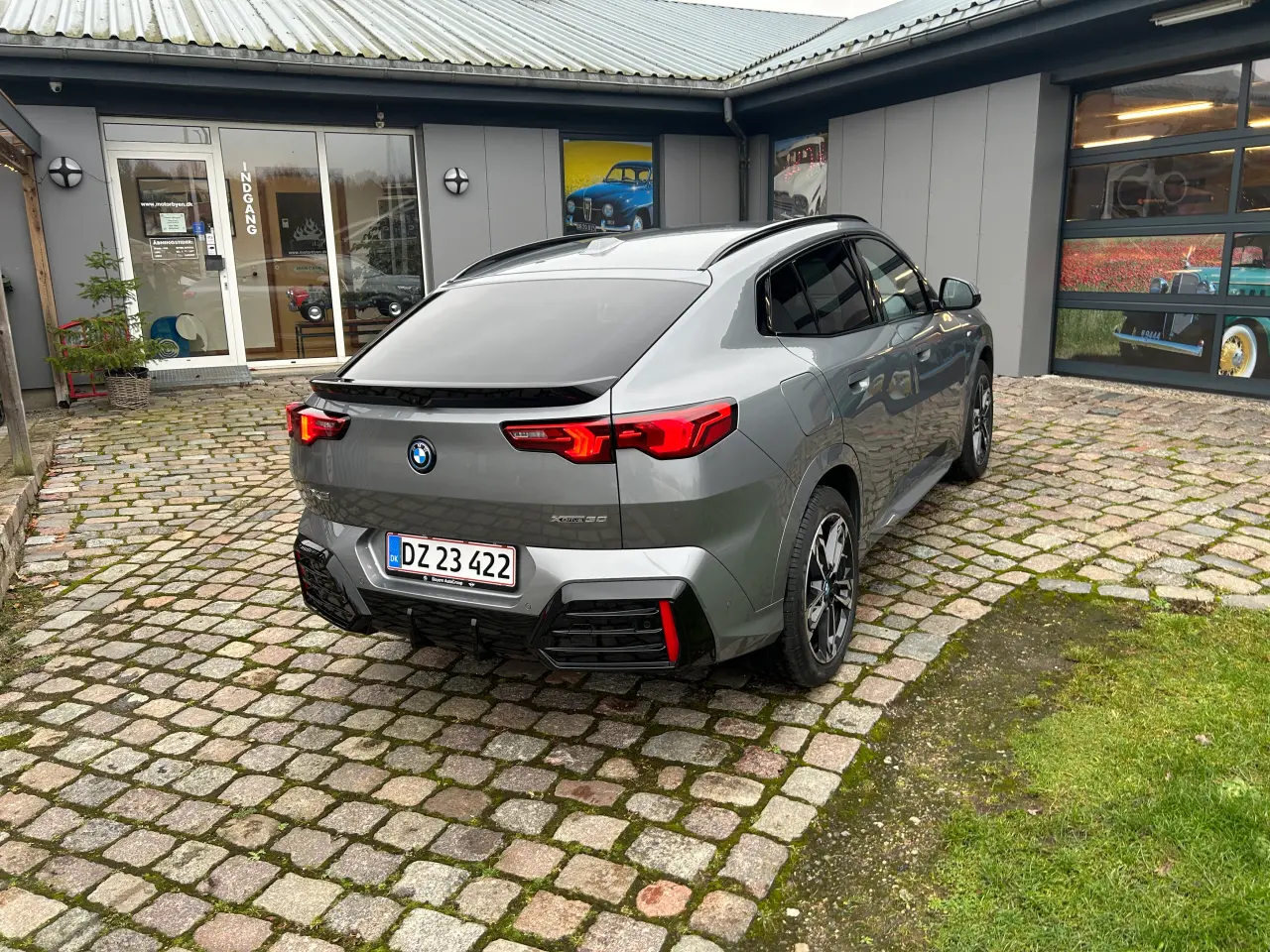 Billede 3 - BMW IX2 30 SPORT X-DRIVE SUW m træk & vinterhjul 