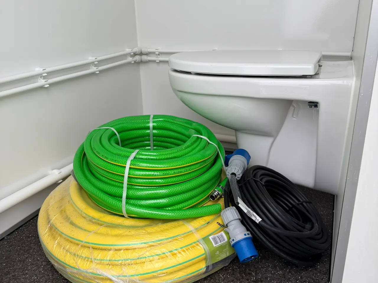 Billede 10 - TYPE 320: 4 PERSONERS SPISEVOGN-KONTOR MED TOILET
