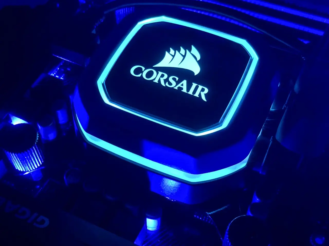 Billede 2 - Vandkølet Gamer Esport Workstation