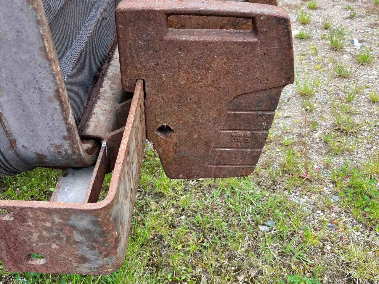 Billede 1 - Massey Ferguson vægt klodser søges 