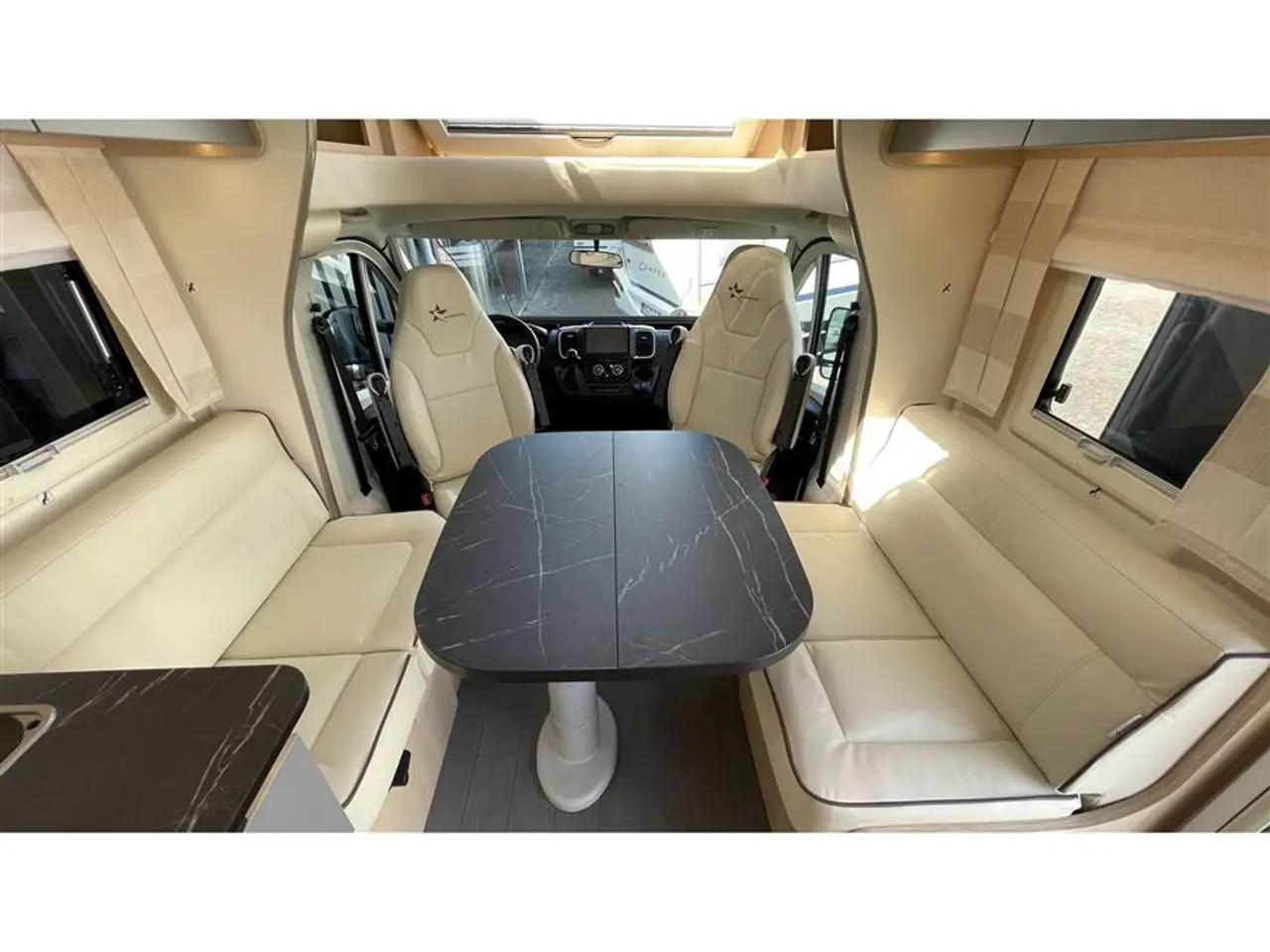 Billede 3 - 2026 - Autostar Privilige P740 LC