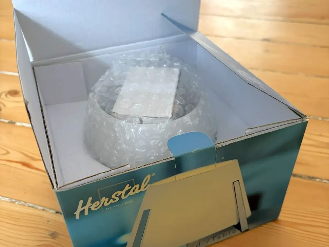 Billede 3 - Helt Ubrugt bordlampe fra Herstal - XONI