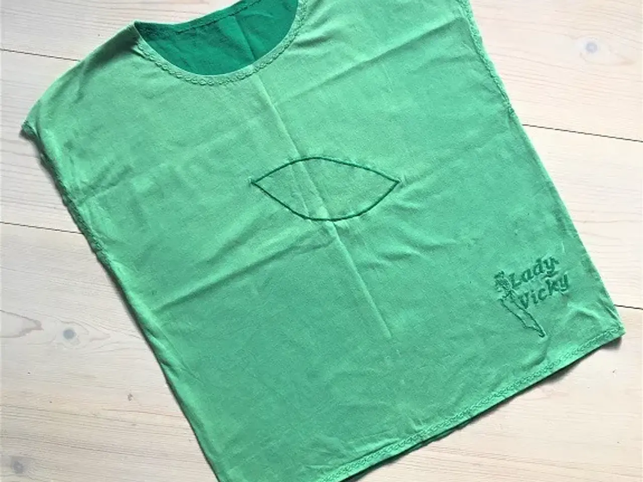 Billede 3 - GRØN T-SHIRT - unika med applikation
