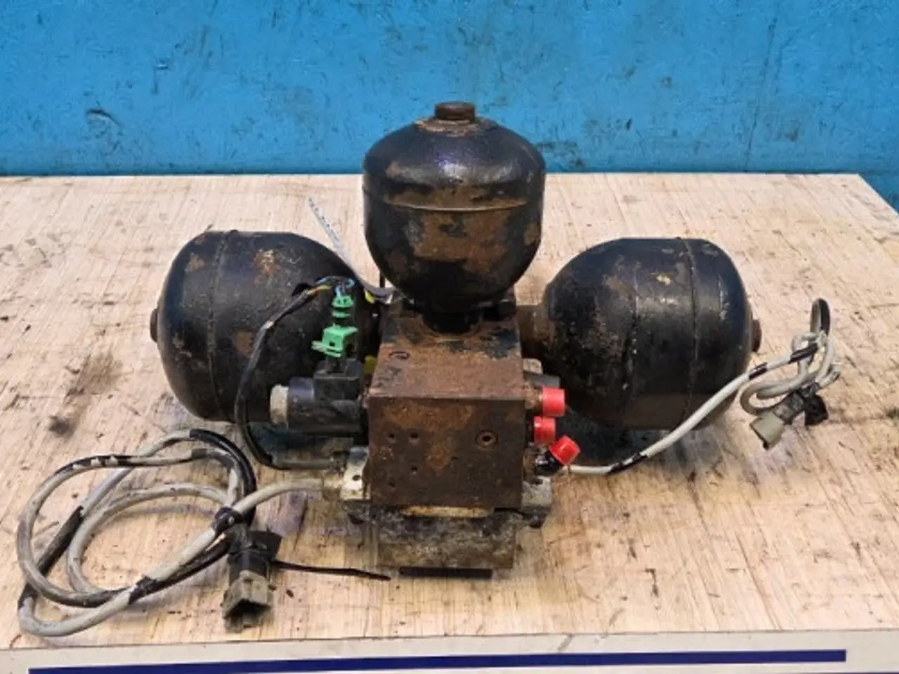 Billede 2 - Massey Ferguson 6290 Hydraulikventil 3783706M91