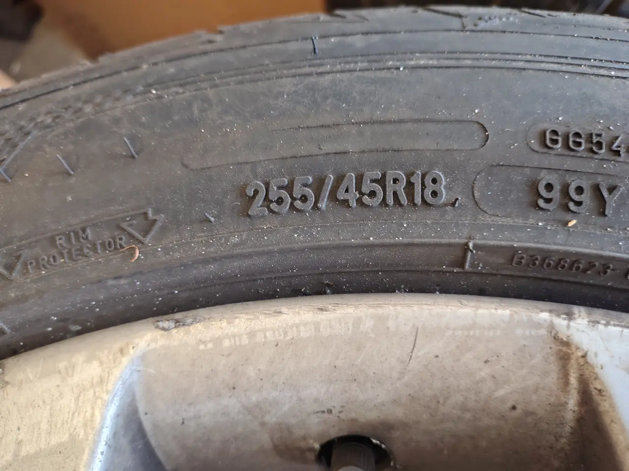 Billede 5 - Fire alufælge med dæk GOOD YEAR 255/45 R 18