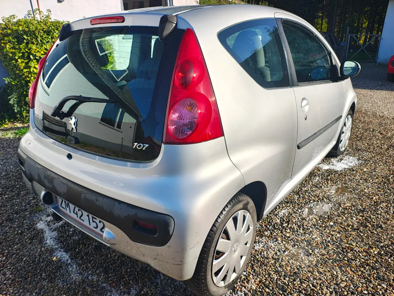Billede 4 - Peugeot 107 nysynet med plader 