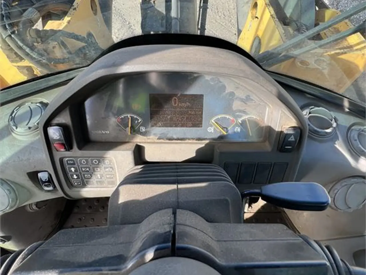 Billede 24 - Volvo L120 F - 21 ton - Motor/Engine 8000 timer- Video