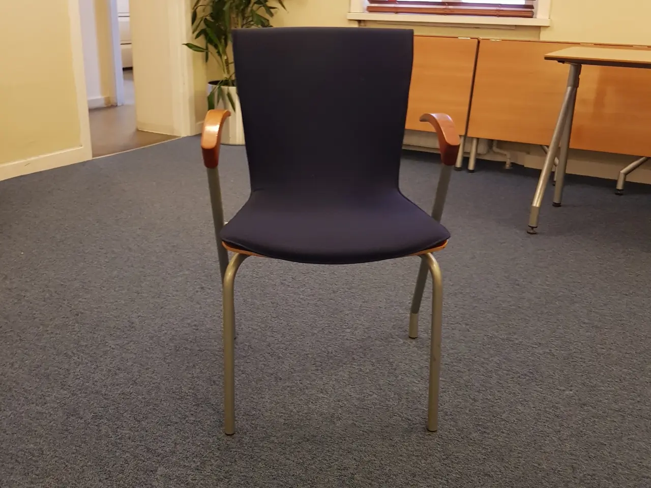 Billede 6 - 6 Spisestuestole af mærket Four Design