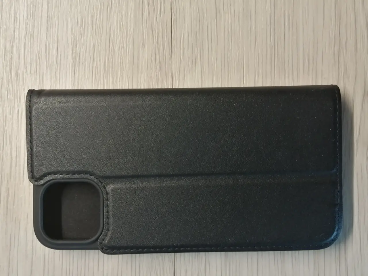 Billede 3 - Cover Flip til IPhone 13 & 14.