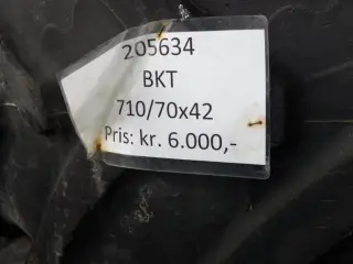 BKT 710/70R42