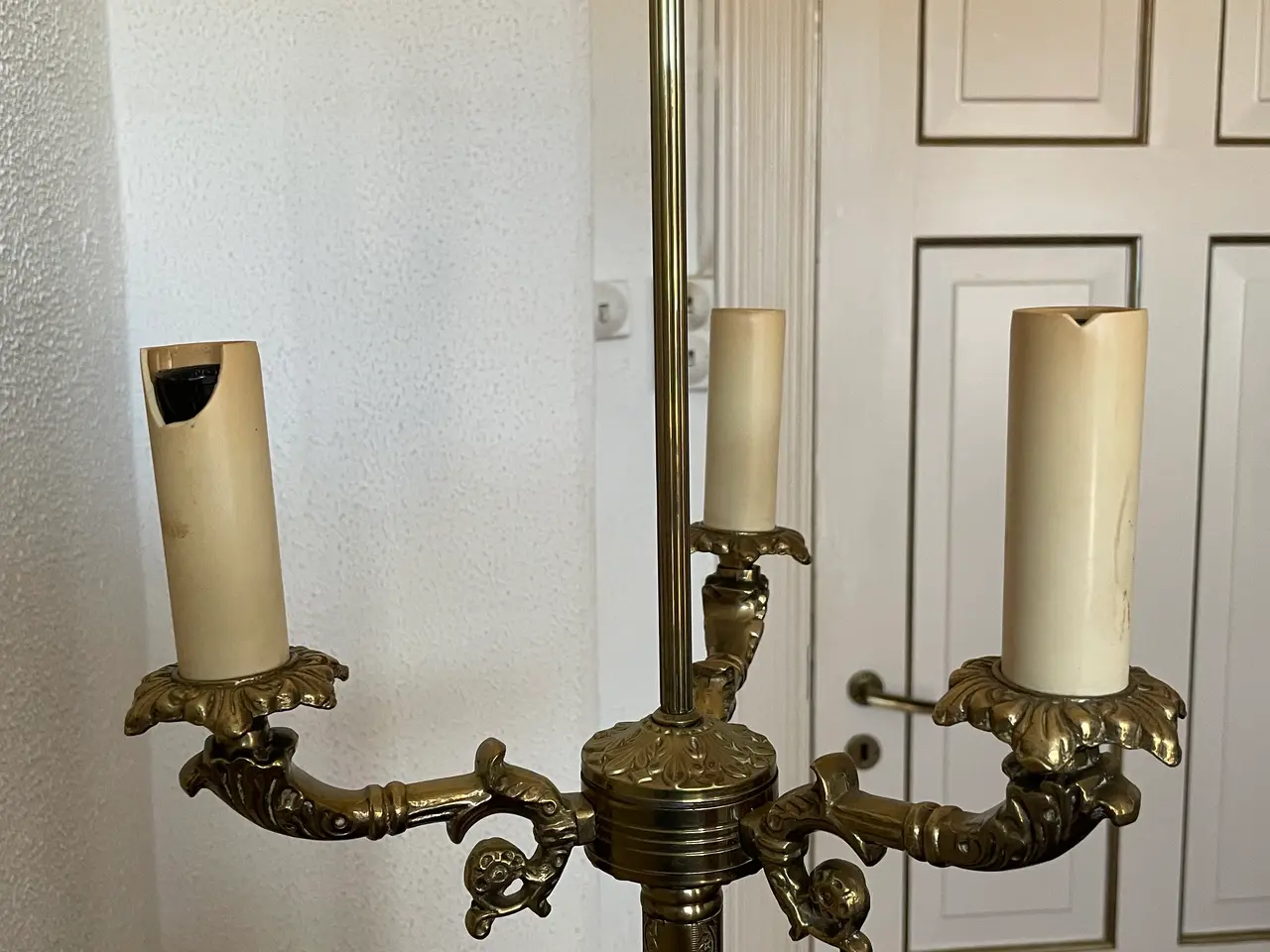 Billede 13 - Flot herskabelig 3-armet messing standerlampe.