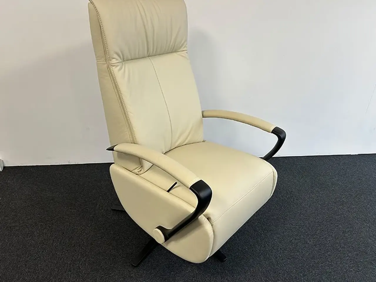 Billede 1 - LS335 - L - Gasfjeder - Hvid læder