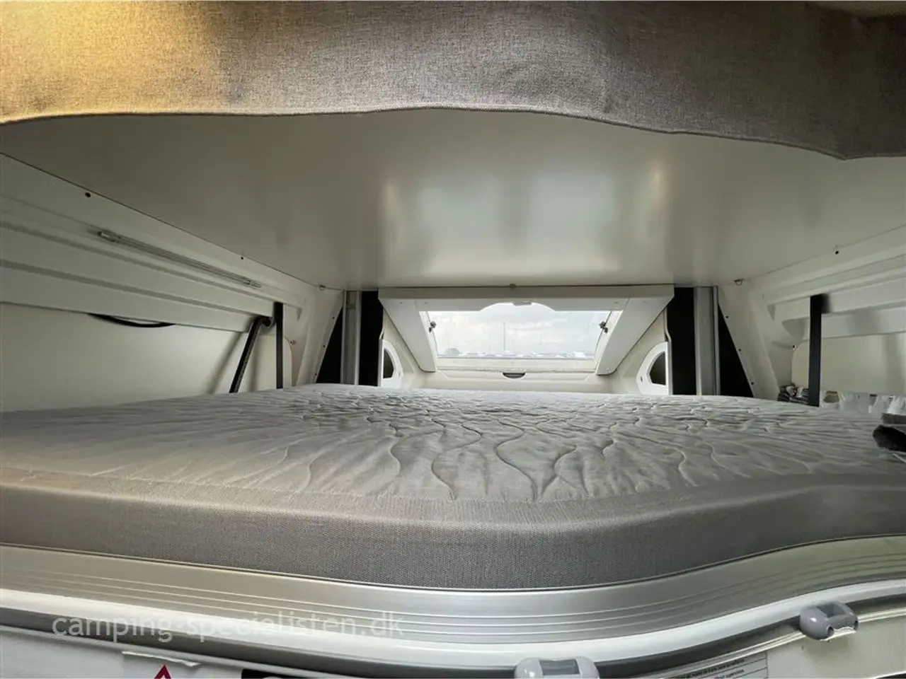 Billede 7 - 2019 - Benimar Perseo 596 Edition 40 Toplækker Autocamper med genial indretning - Benimar Perseo 596 Edition 40 - Kan nu opleves hos Camping-Specialisten i Silkeborg