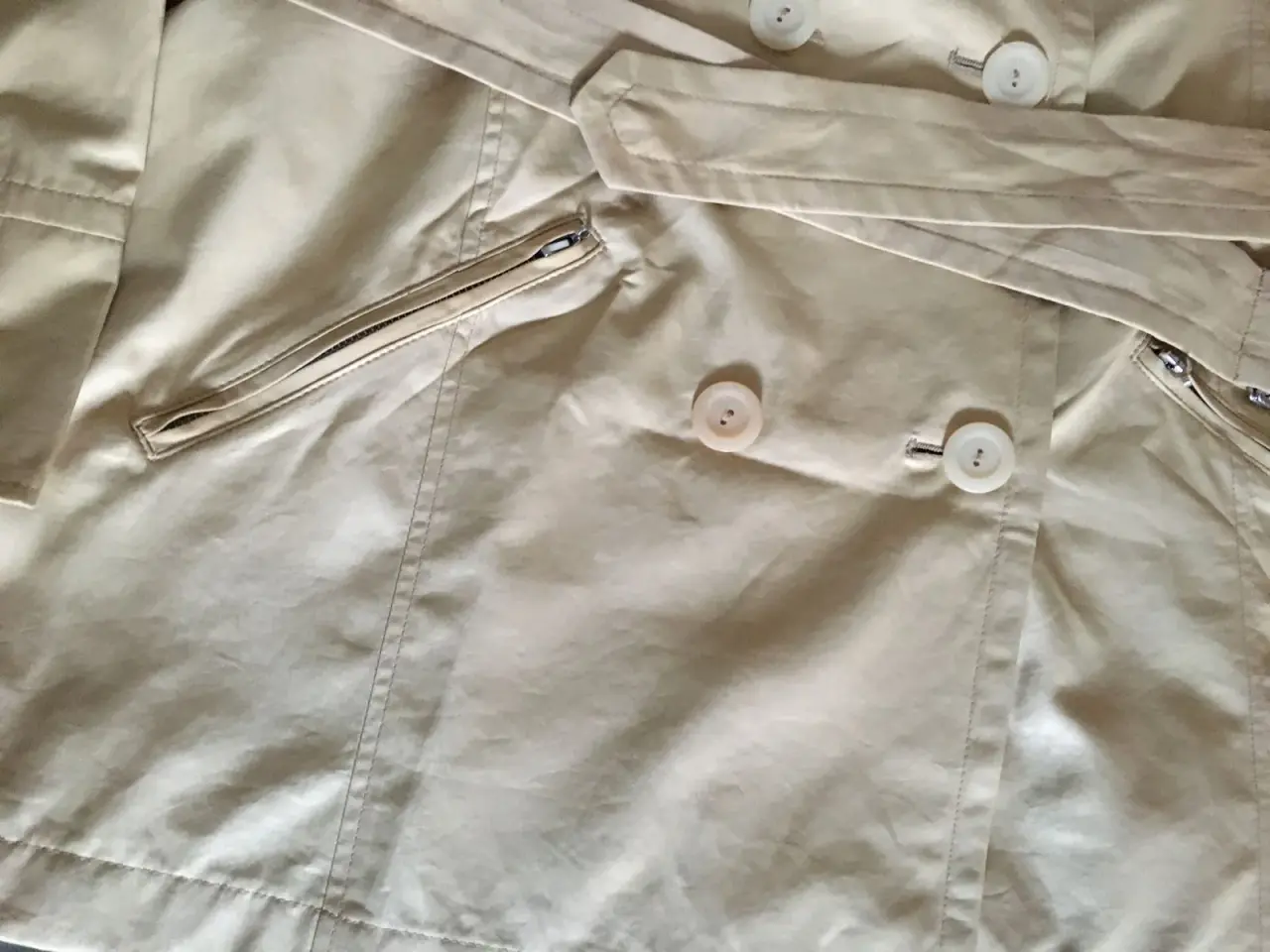 Billede 7 - Flotte beige jakke til salg