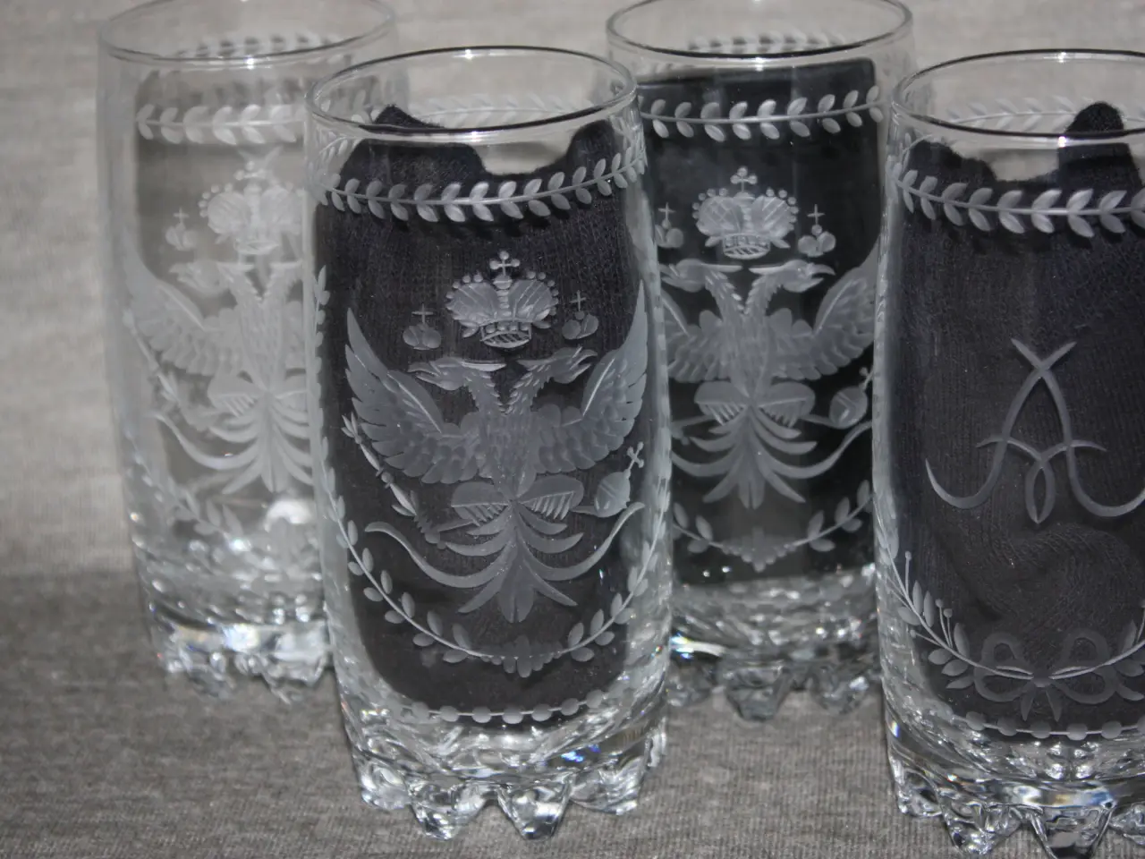 Billede 3 - Unikke russiske hånddekorerede glas sælges.