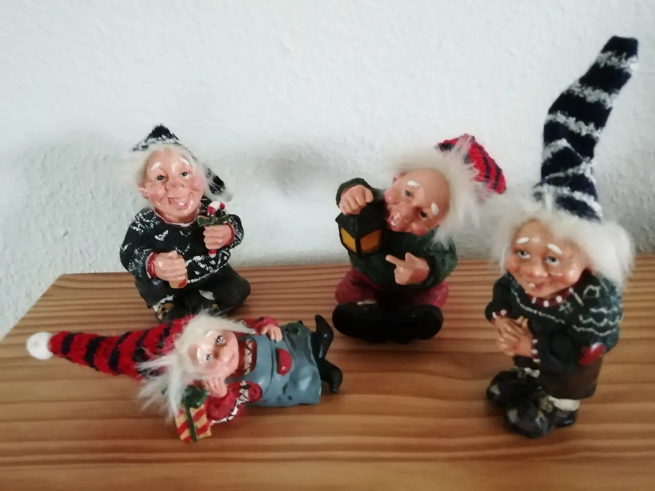 Billede 2 - 4 juletrolde vil pynte i et hvert hjem 
