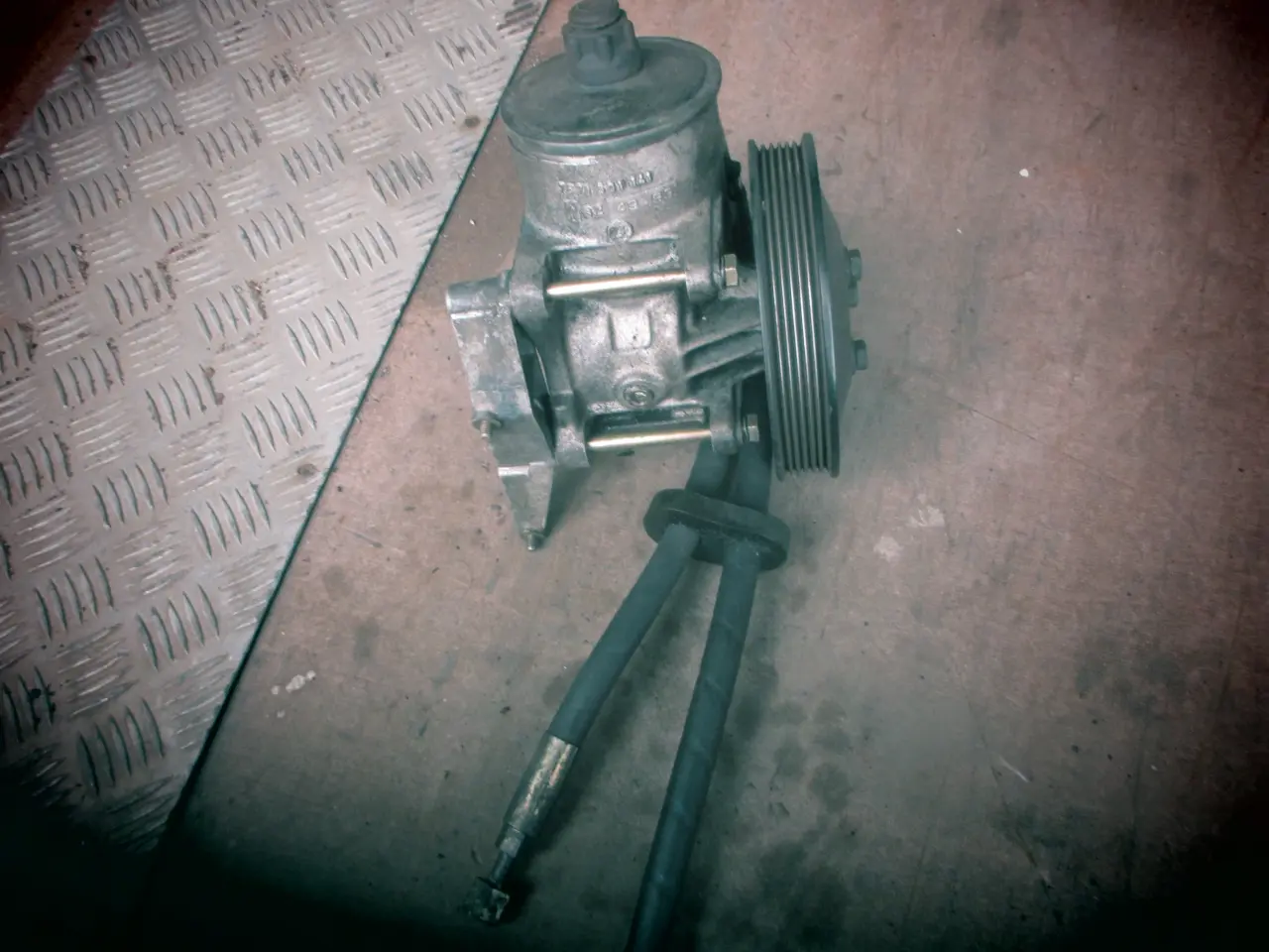 Billede 5 - Brugt Servo pumpe Mercedes 190 D