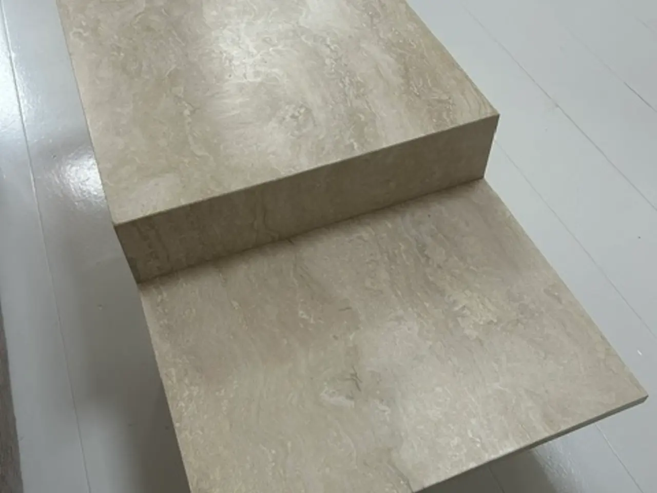 Billede 3 - Ferm Living Distinct travertin sofabord