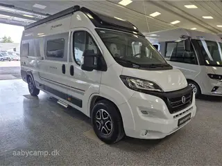 2023 - Autostar van V630G Design Edition Automatgear. Markise. solceller. 2x Lithium batteri. 1500w Inverter. victron Booster. Bemærk Kun 12,500 Km.