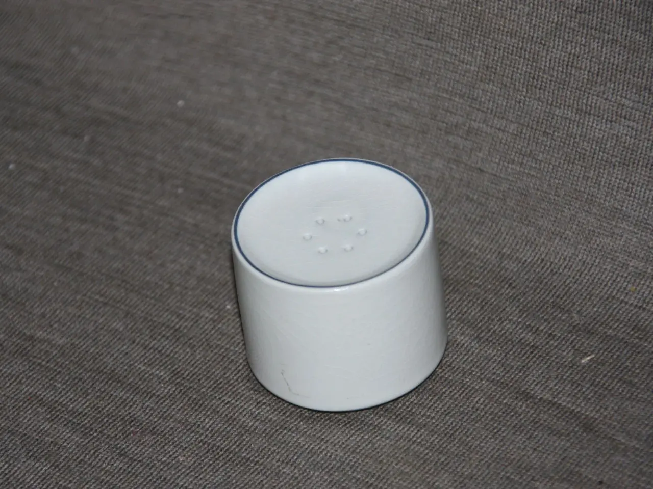 Billede 1 - Royal Copenhagen / Aluminia fajance blåkant salt
