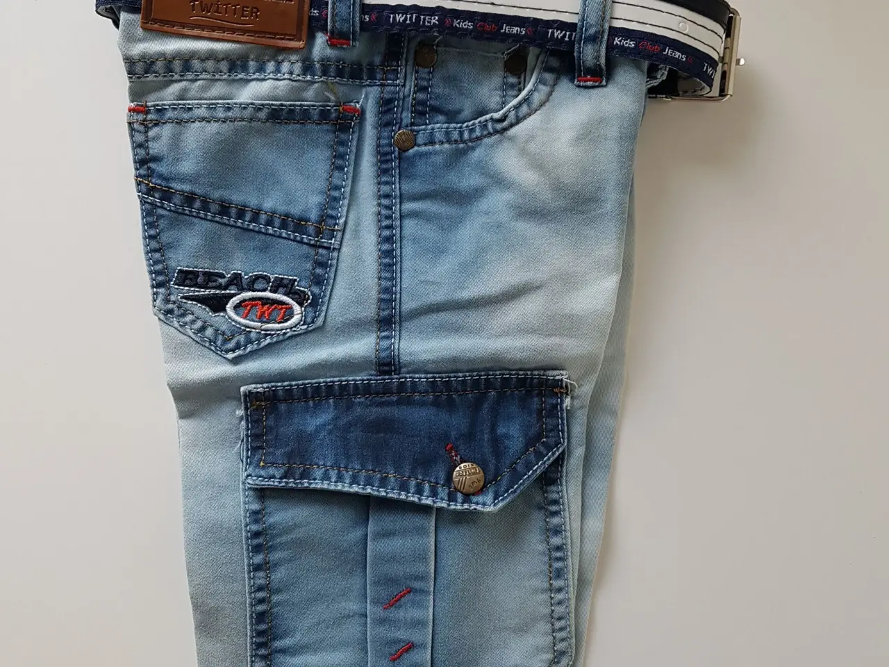 Billede 1 - Cowboybukser for 3-4 år