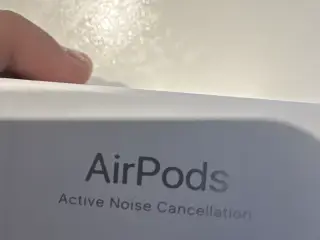 AirPods 4 aldrig brugt ikke åbnet endu