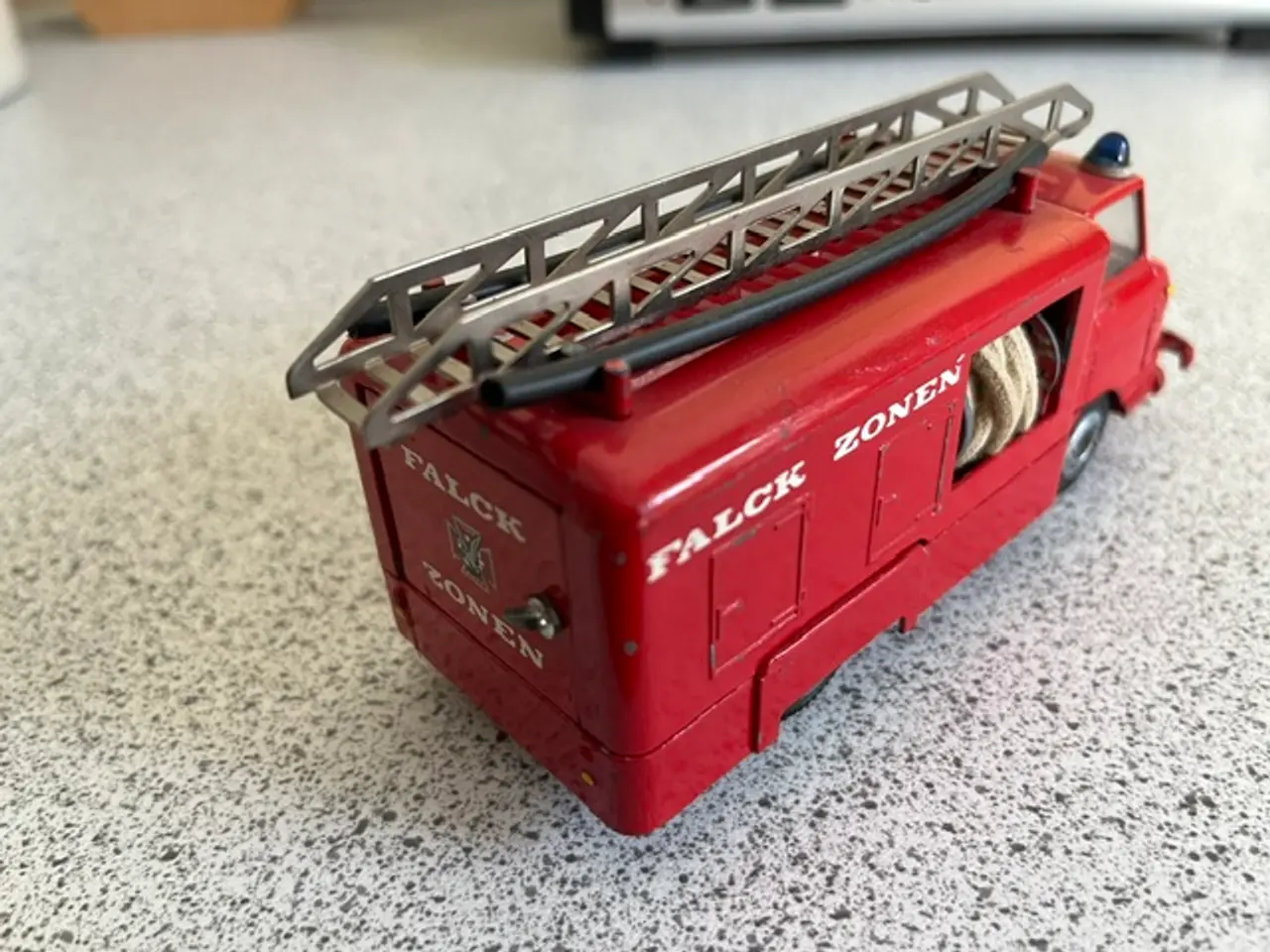 Billede 3 - Tekno Volvo Express slangebil