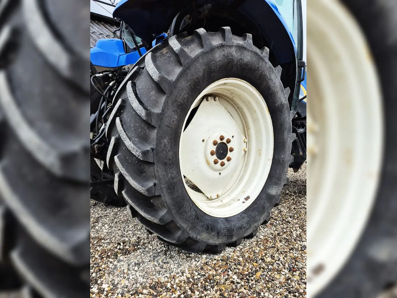 Billede 12 - New Holland TS110A / kun 3.500 driftstimer / frontlift og PTO / Electro command