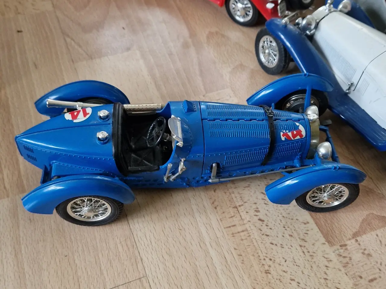 Billede 11 - Vintage Model biler fra Bburago, italy