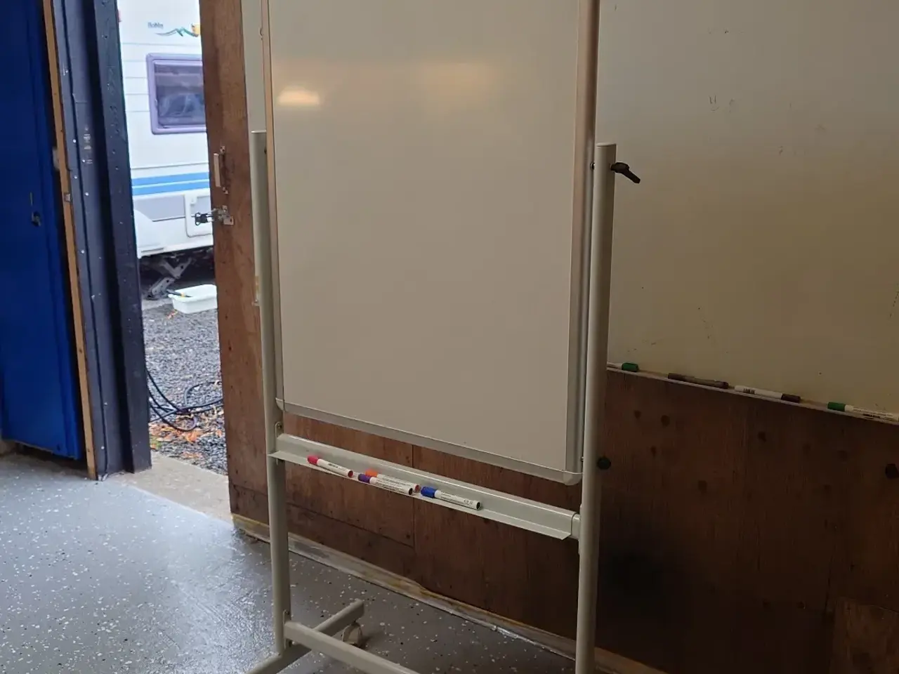 Billede 1 - Whiteboard på hjul