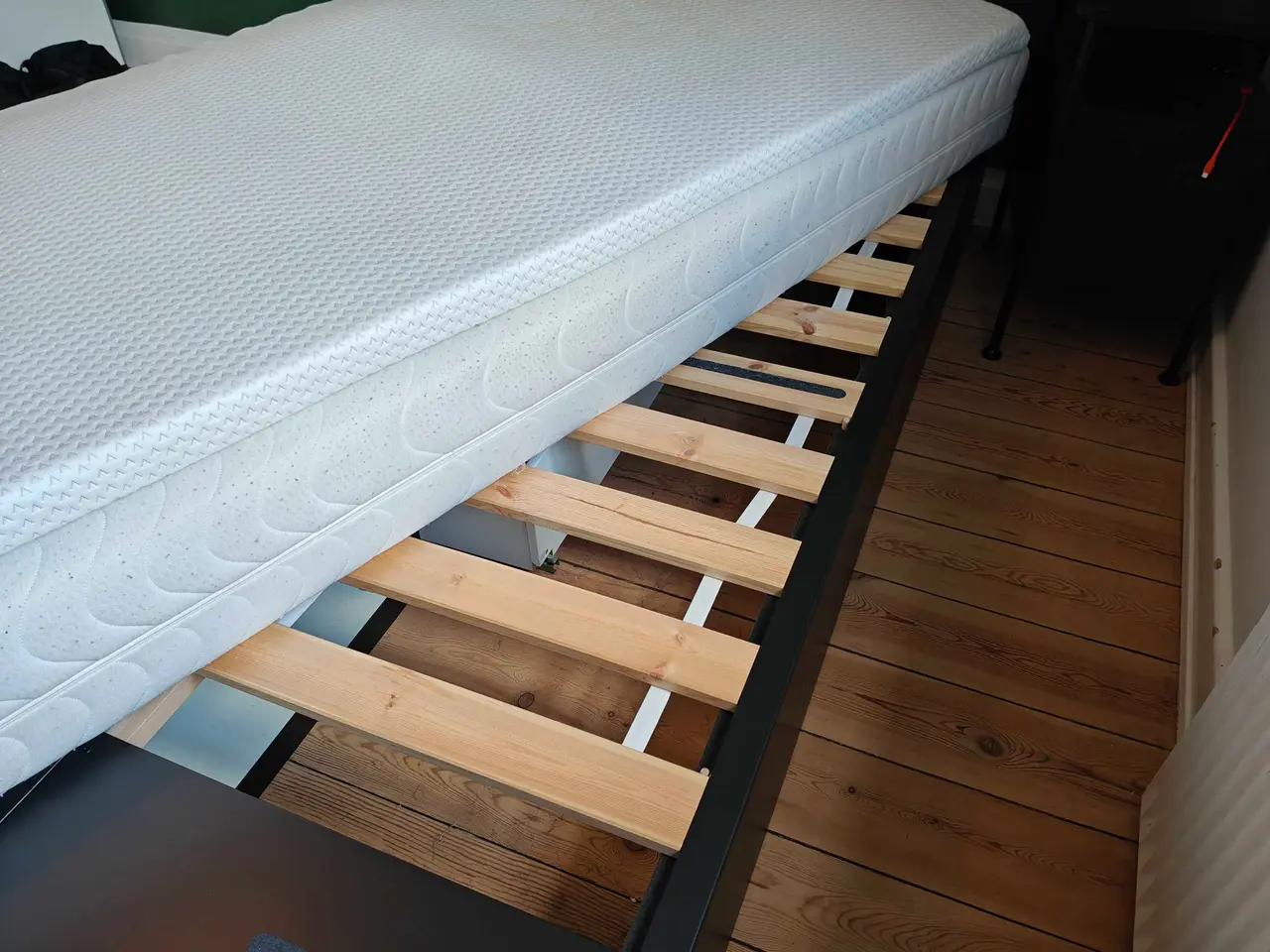 Billede 3 - Nordli seng fra Ikea. Sort