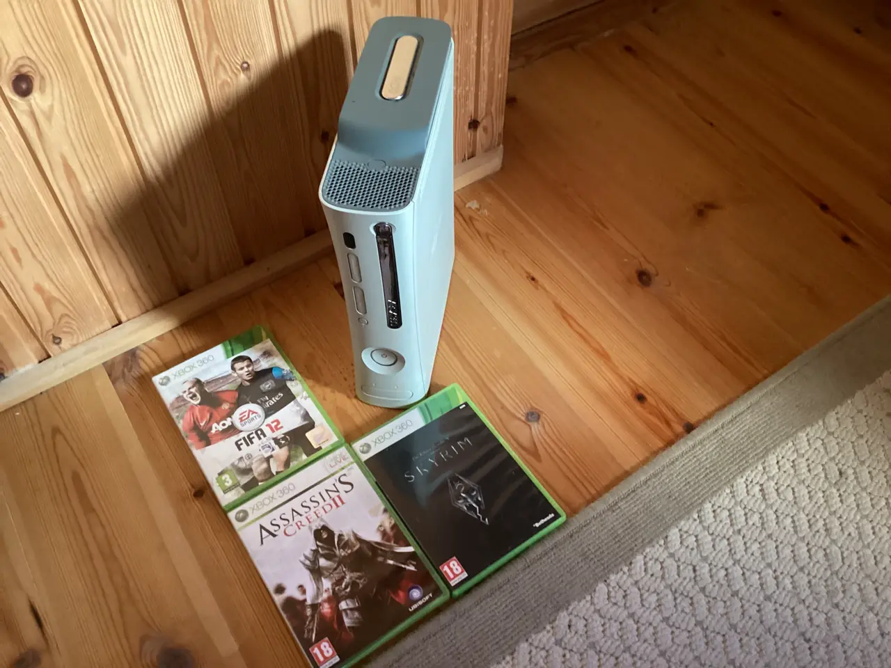 Billede 3 - Xbox 360 u/tilbehør med 3 spil, 250kr.