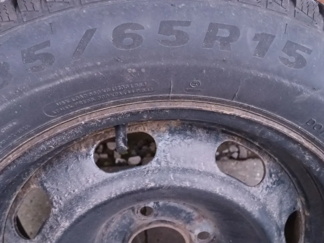 Billede 3 - Vinterdæk på stålfælge til Citroen C3