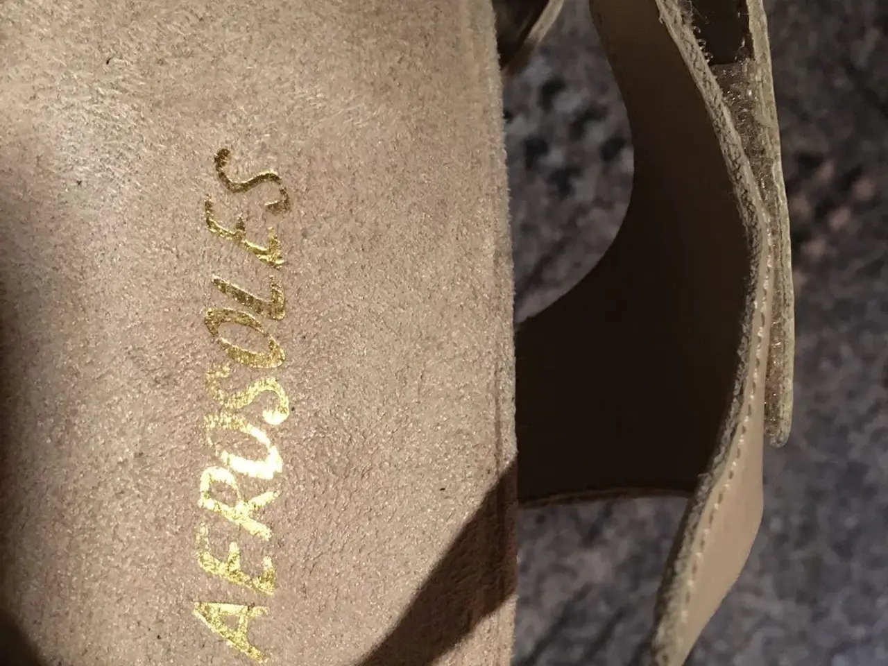 Billede 5 - Nye beige wedges til salg