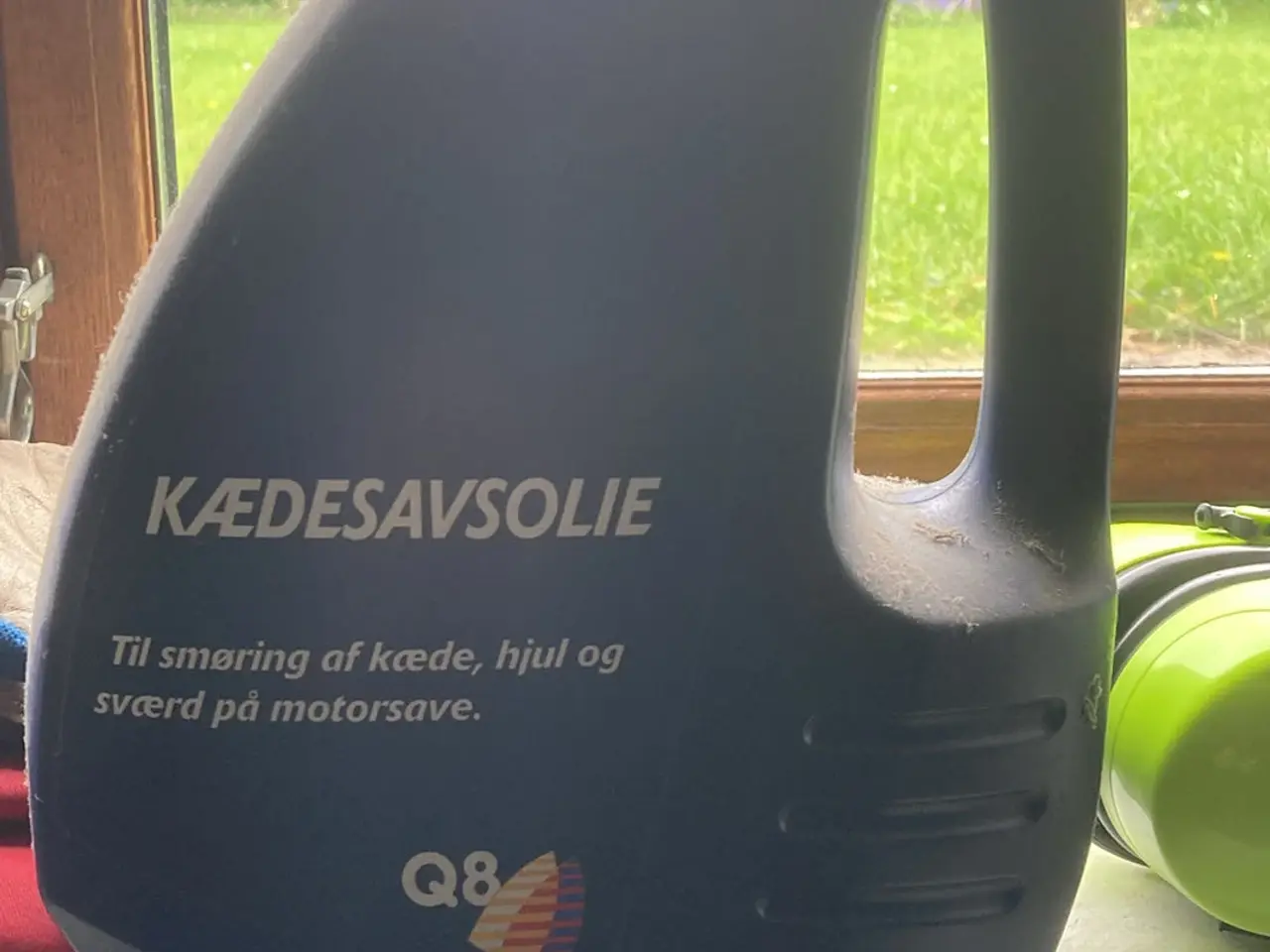 Billede 1 - Kædesavsolie