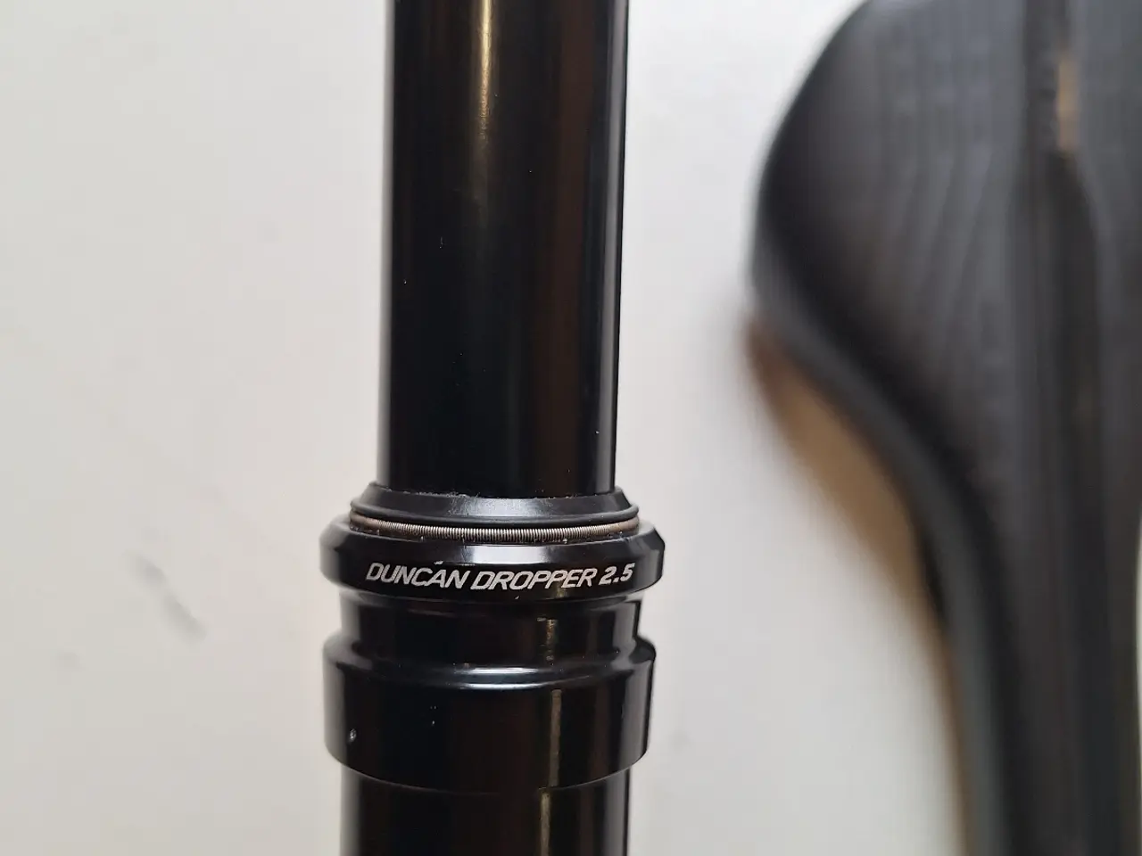 Billede 4 - Dropper post plus saddel 