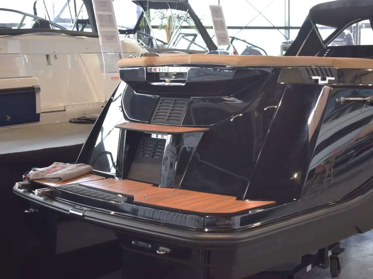 Billede 4 - Corsiva 600 Tender - 25 HK Yamaha/Udstyr