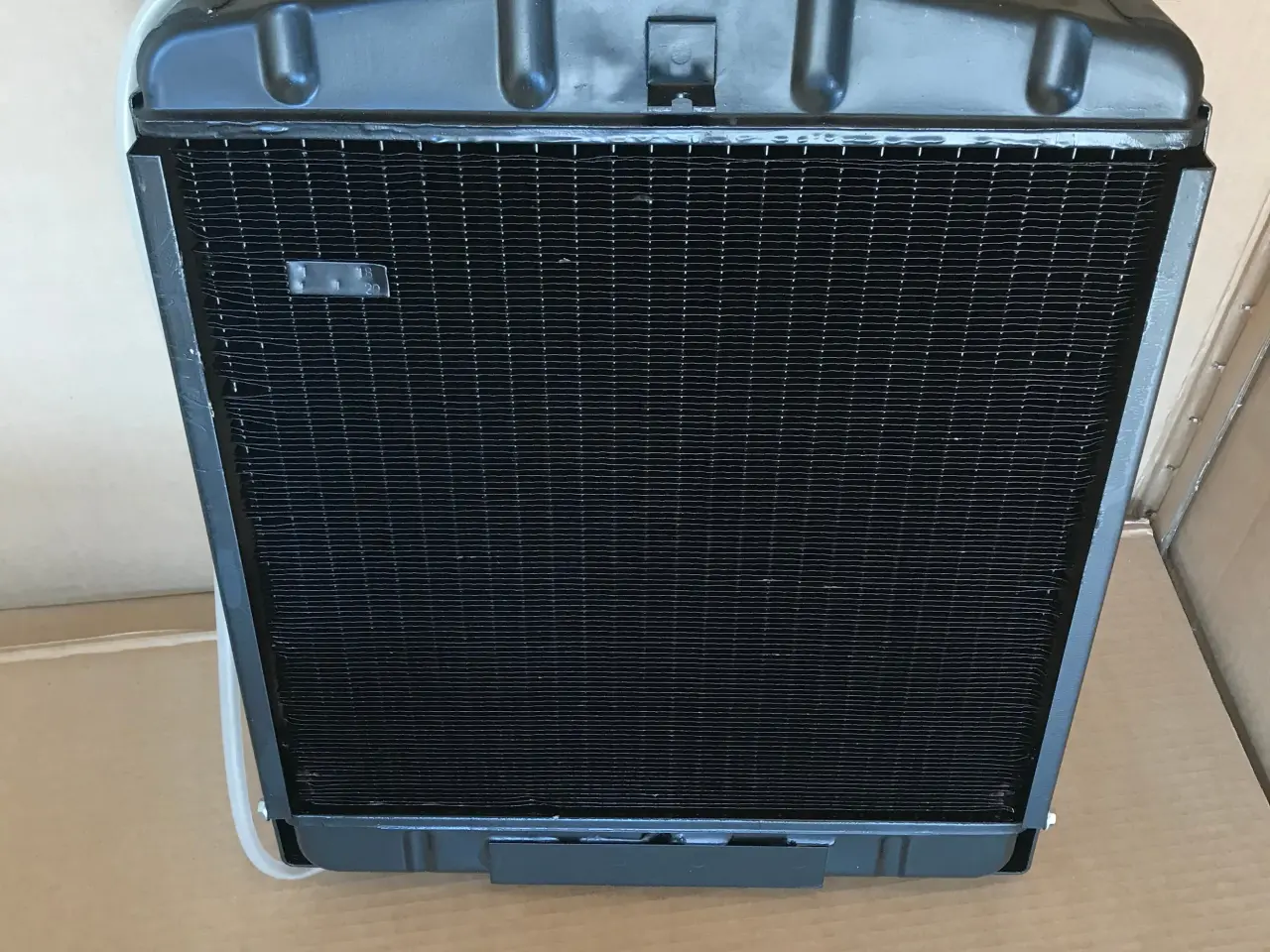 Billede 1 - Køler IH B275 traktor