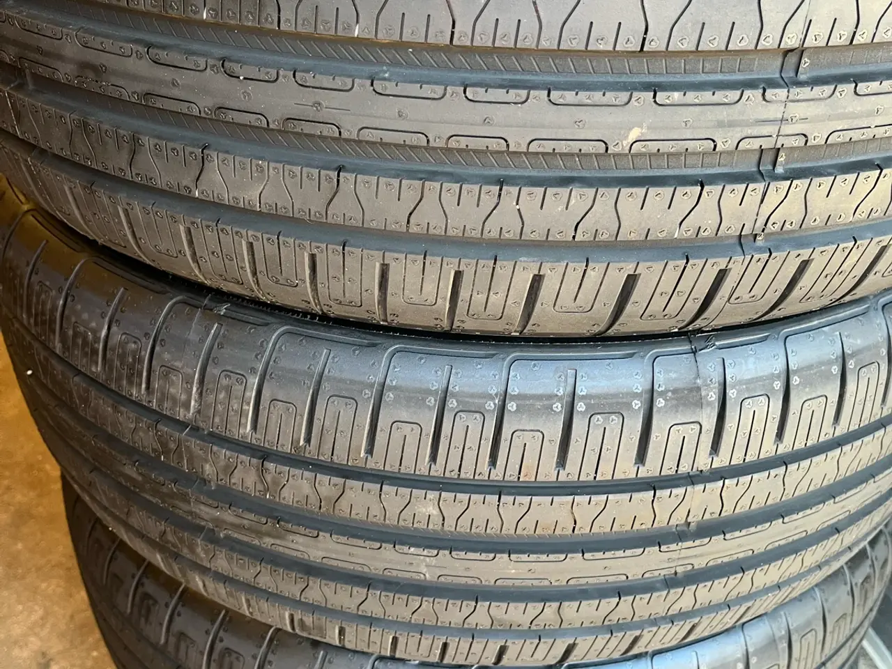 Billede 1 - Nye 215-55-18 Sommerdæk Goodyear.