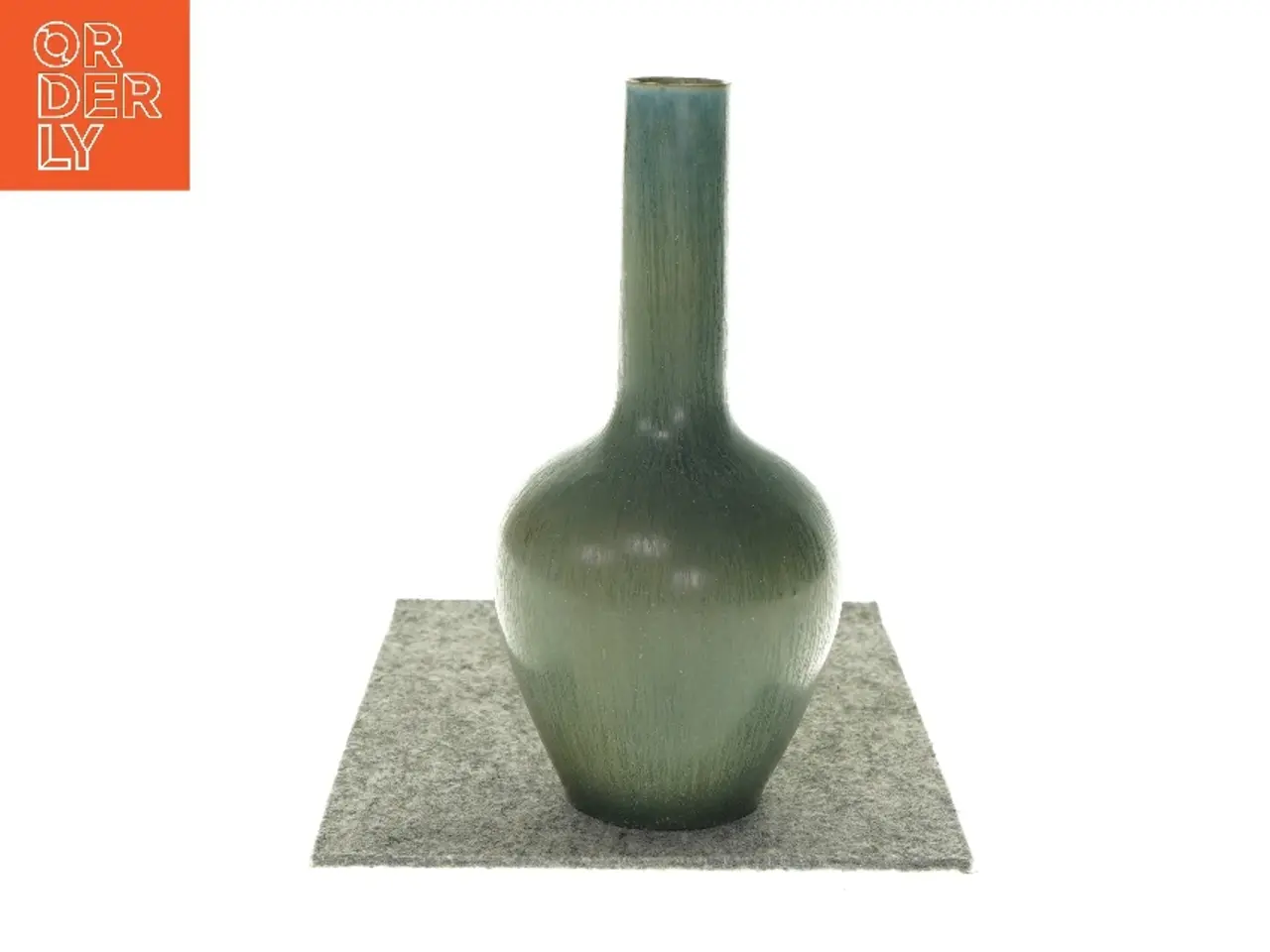 Billede 1 - Vase med tynd hals (str. HØ: 20x10 cm)