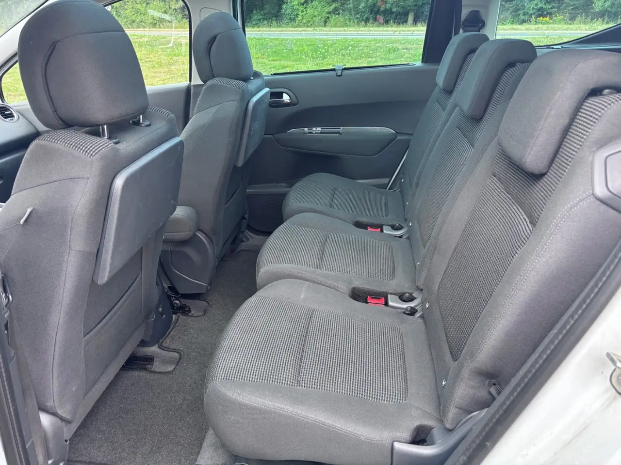 Billede 5 - Peugeot 5008 1,6 e-HDi 114 Style ESG 7prs