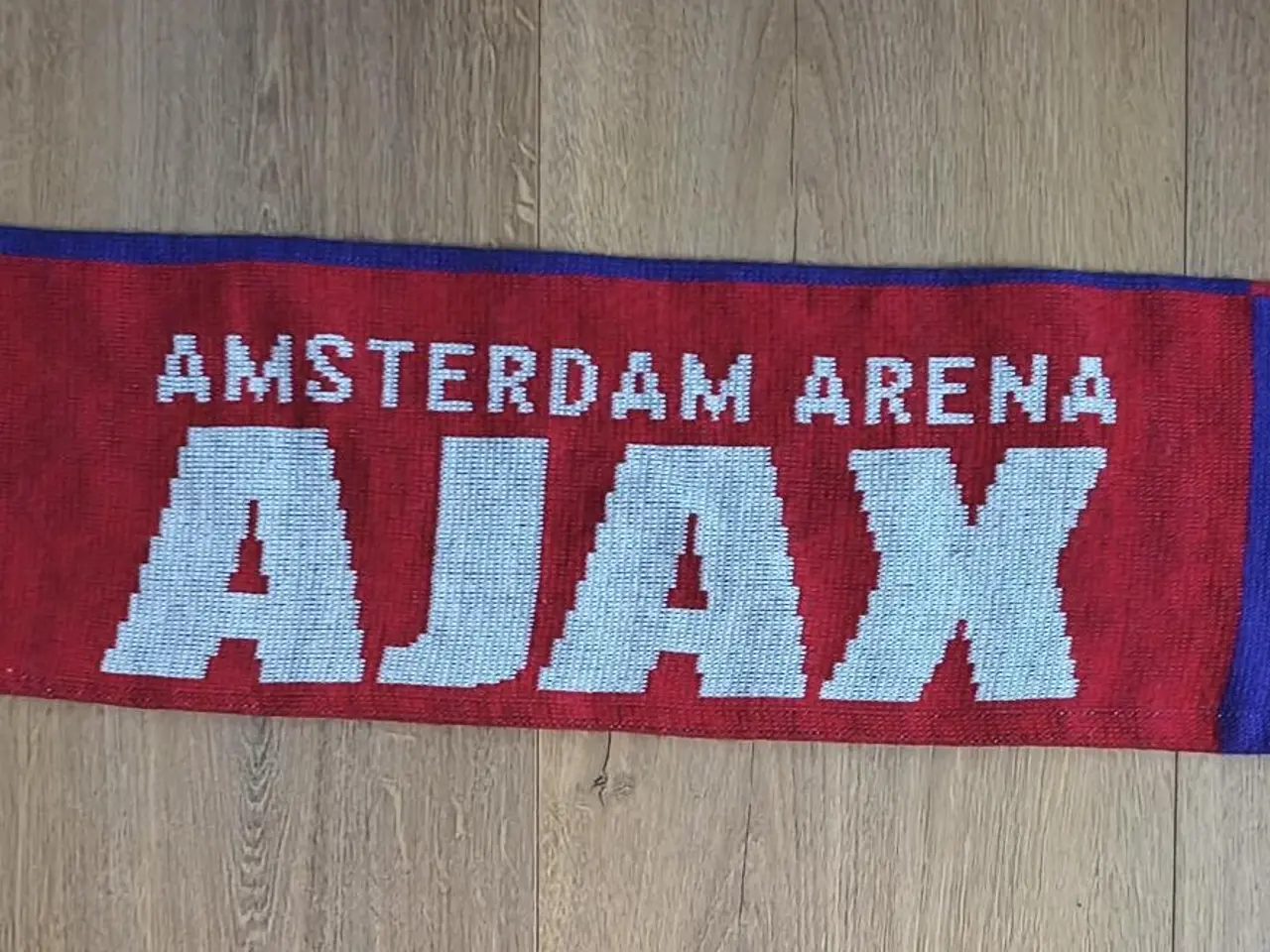 Billede 2 - AJAX/REAL MADRID HALSTØRKLÆDE, 155 CM, I FLOT STAN