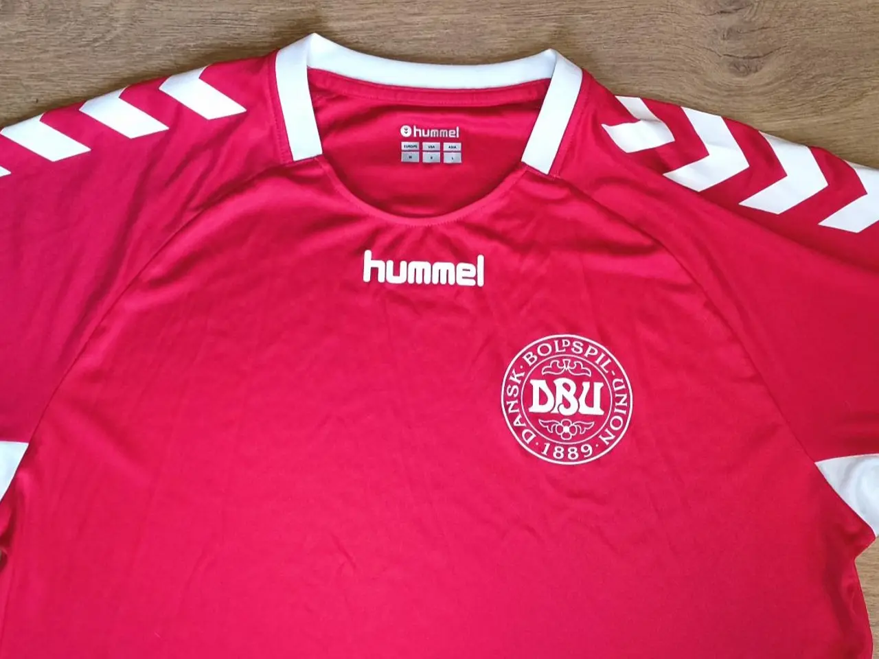 Billede 1 - NY HUMMEL DBU LANDSHOLDS TRØJE, STR. M