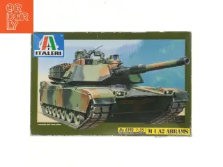 Italeri M1 A2 Abrams model kit fra Italeri (str. 37x24 cm)