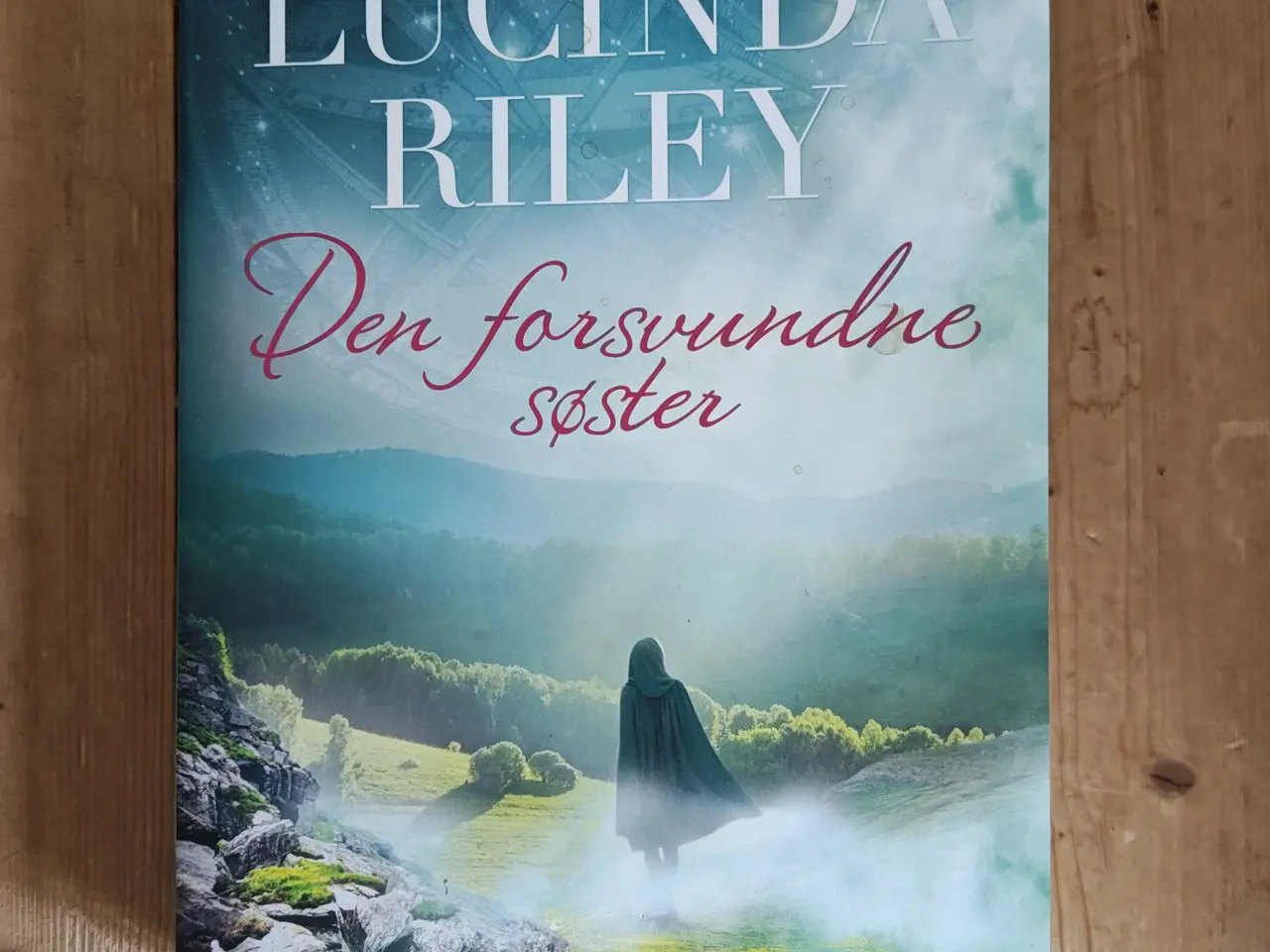 Billede 1 - Den forsvundne søster BOG af Lucinda Riley