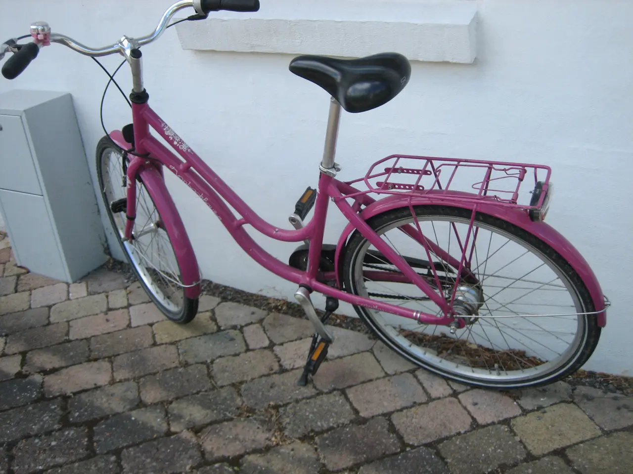 Billede 2 - Pigecykel Von Backhaus Købt ved Design Cykler.