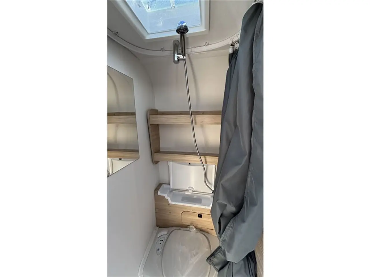 Billede 6 - 2026 - Caravelair Alba Style 390 DK Line masser af udstyr